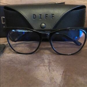 DIFF Black Eyeglasses with Case